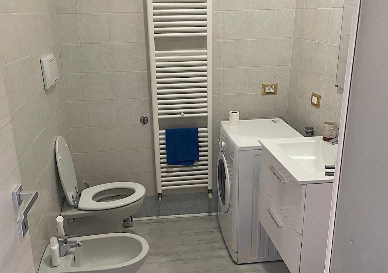 La Magnolia Apartaments IV Tulip 데센자노델가르다 외부 사진